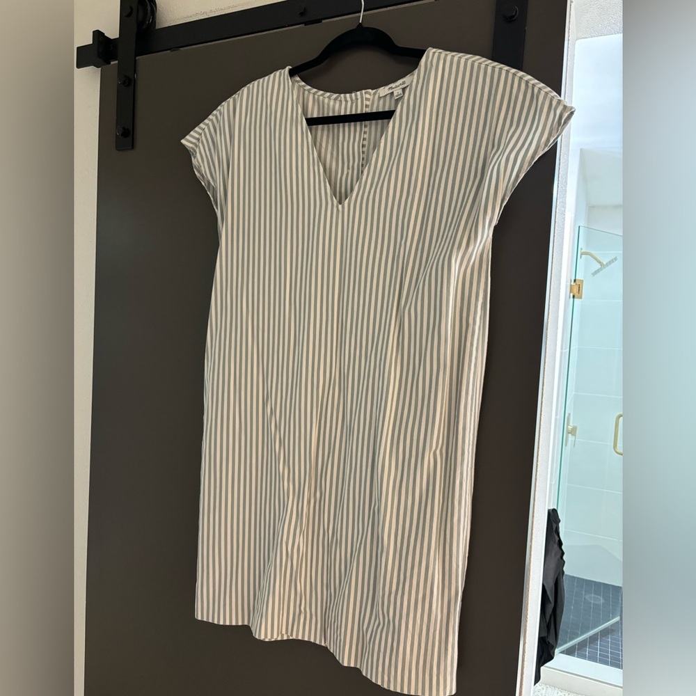 Madewell dress with buttons